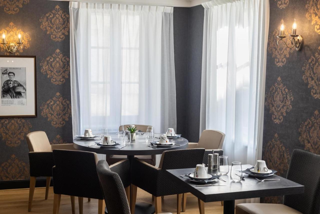 De Brunville Et Restaurant Le Café Louis Hotel 3*