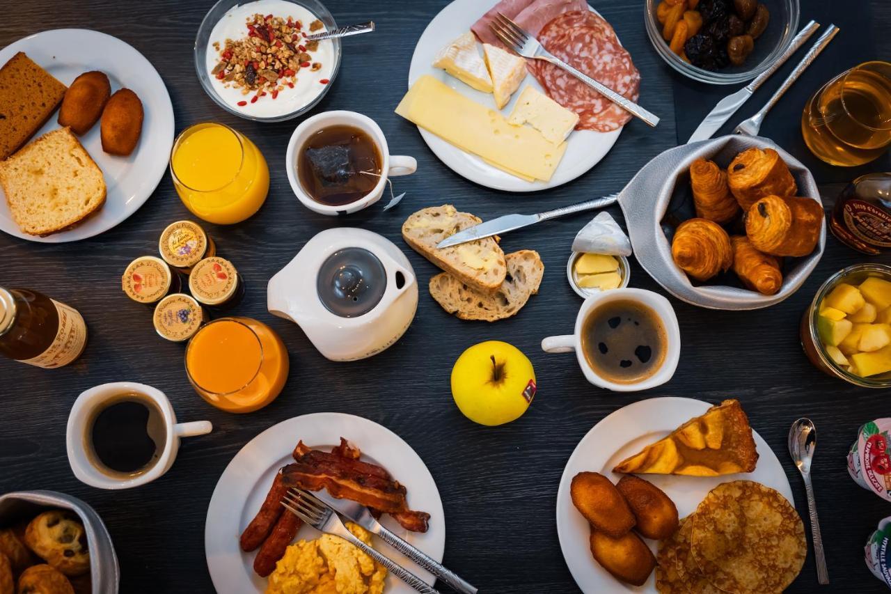 Hotel De Brunville Et Restaurant Le Café Louis 3*