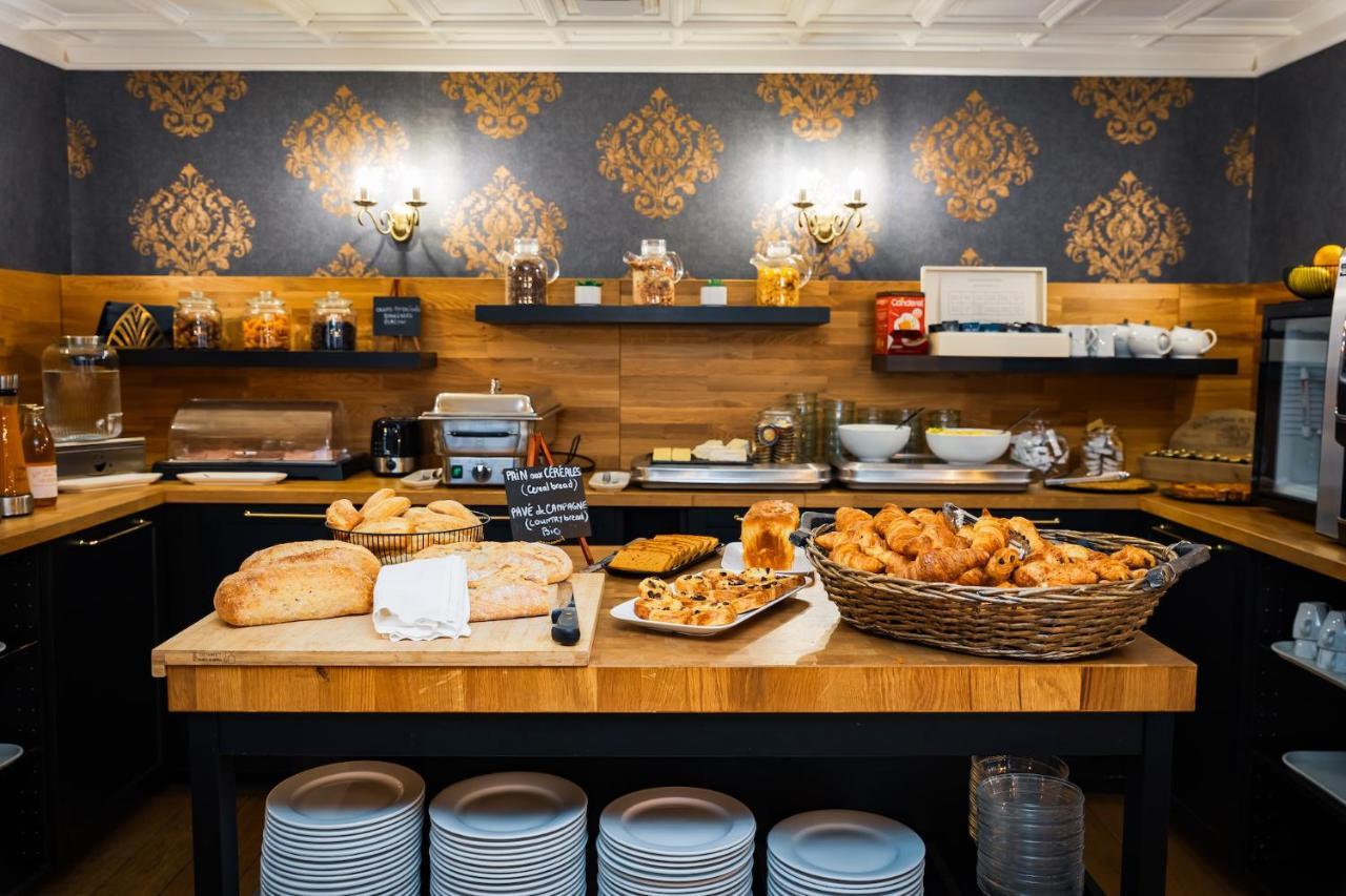 Hotel De Brunville Et Restaurant Le Café Louis 3*