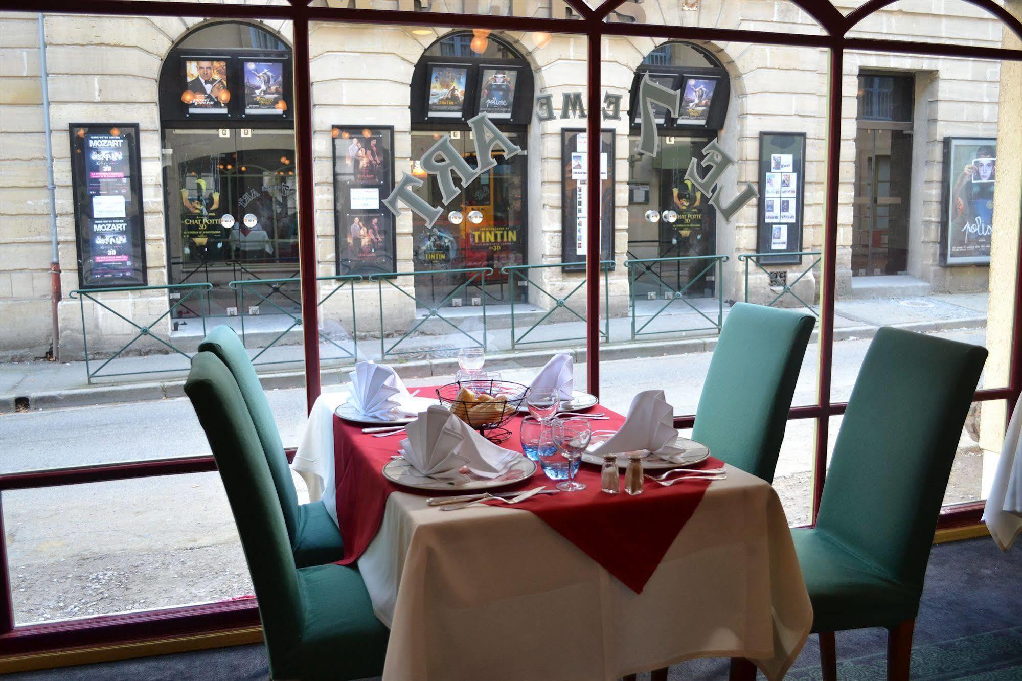 Hotel De Brunville Et Restaurant Le Café Louis