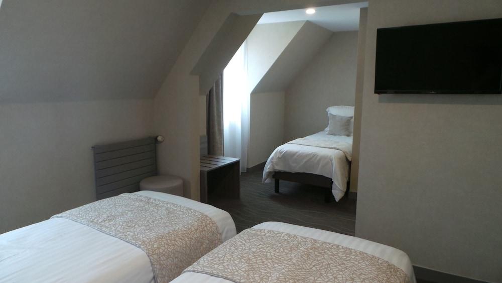 De Brunville Et Restaurant Le Café Louis Hotel 3*